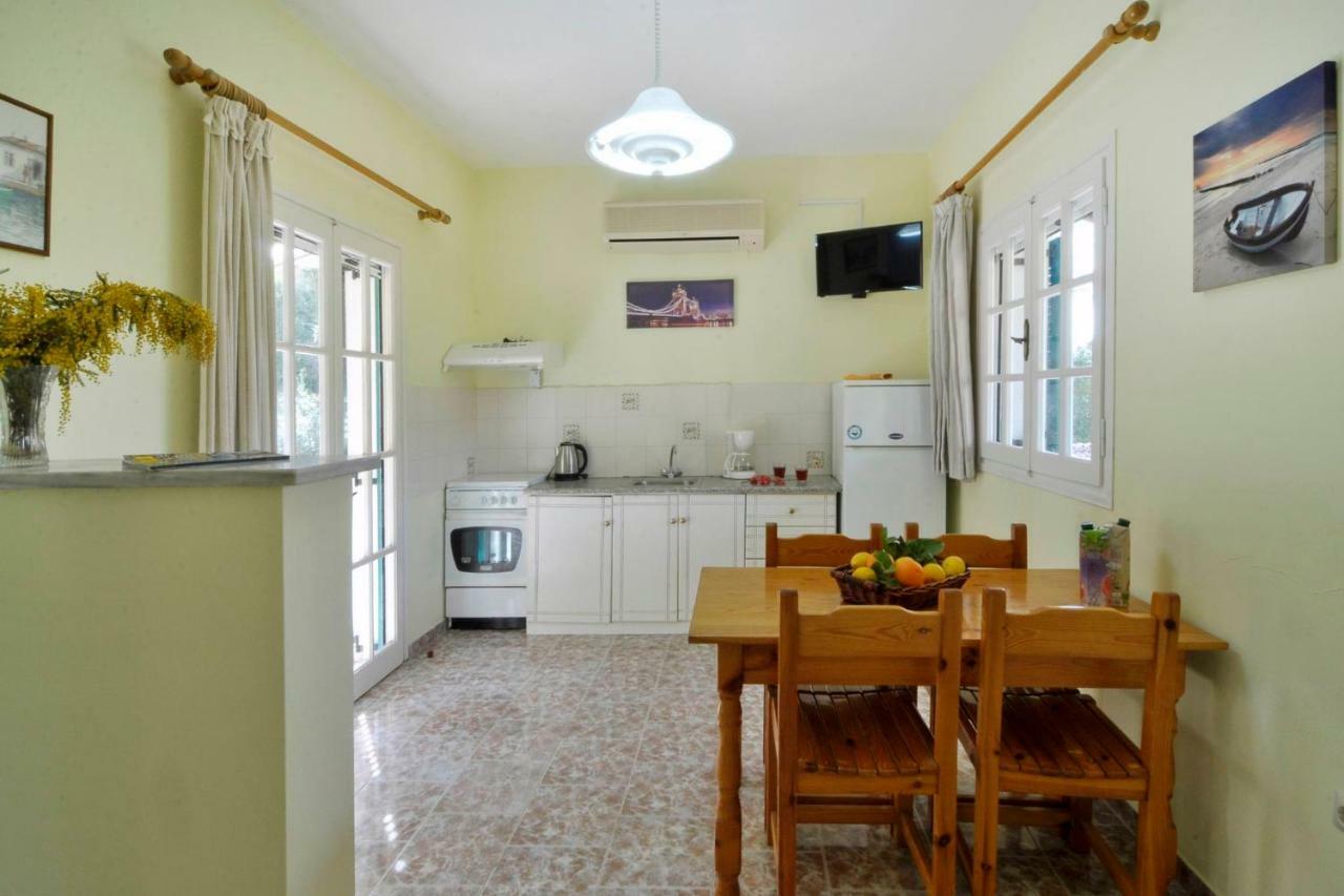 Yiannis Apartments Agios Georgios Pagoi Corfu Agios Georgios Pagon Eksteriør bilde